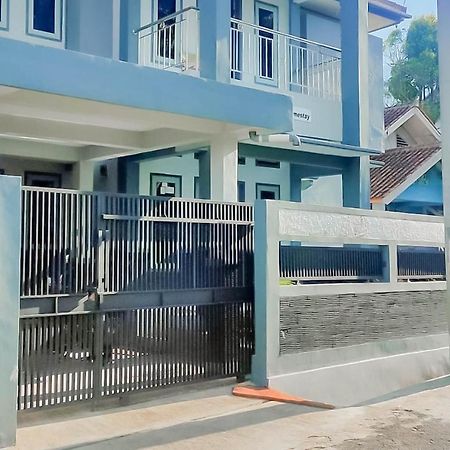 Triyoga Homestay Syariah Redpartner Sangkanurip المظهر الخارجي الصورة